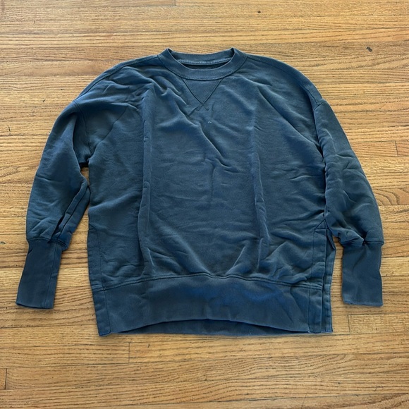 Abercombie & Fitch Sweater - Picture 1 of 4